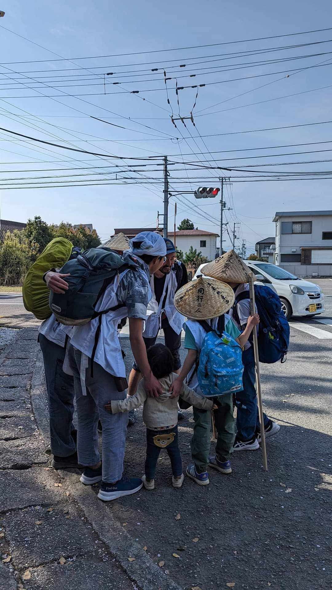 お遷路 - 交差点での一コマ